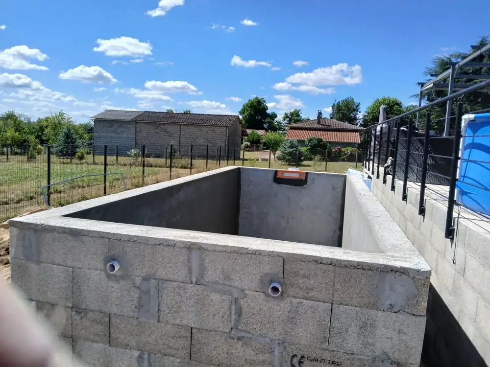 Chantier de maçonnerie, terrassement et ravalement réalisé par OLIVEIRA en Indre-et-Loire — photo 5