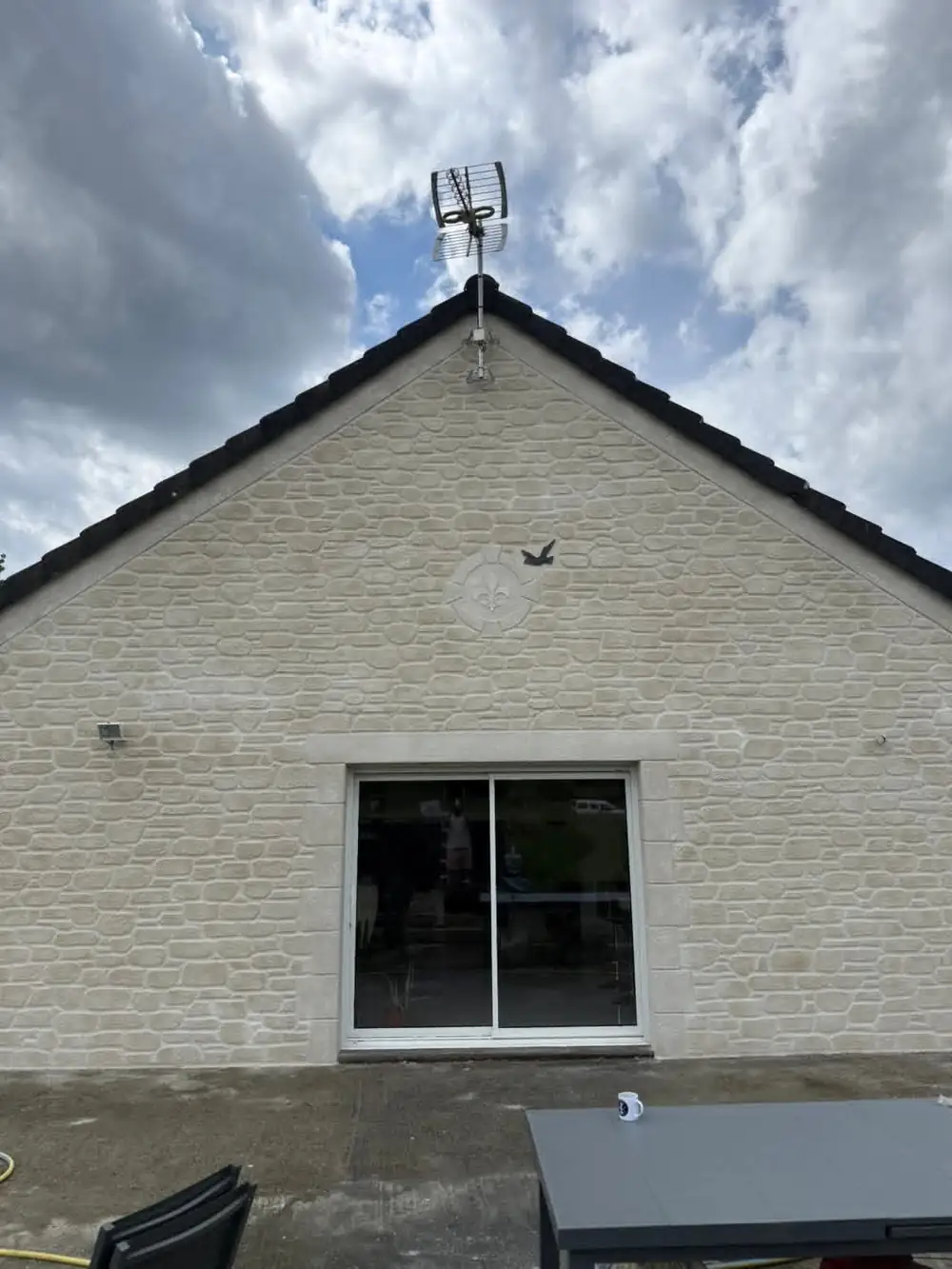 Chantier de maçonnerie, terrassement et ravalement réalisé par OLIVEIRA en Indre-et-Loire — photo 25